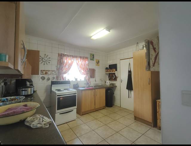 3 BEDROOM RETIREMENT UNIT TO LET IN UNITAS PARK